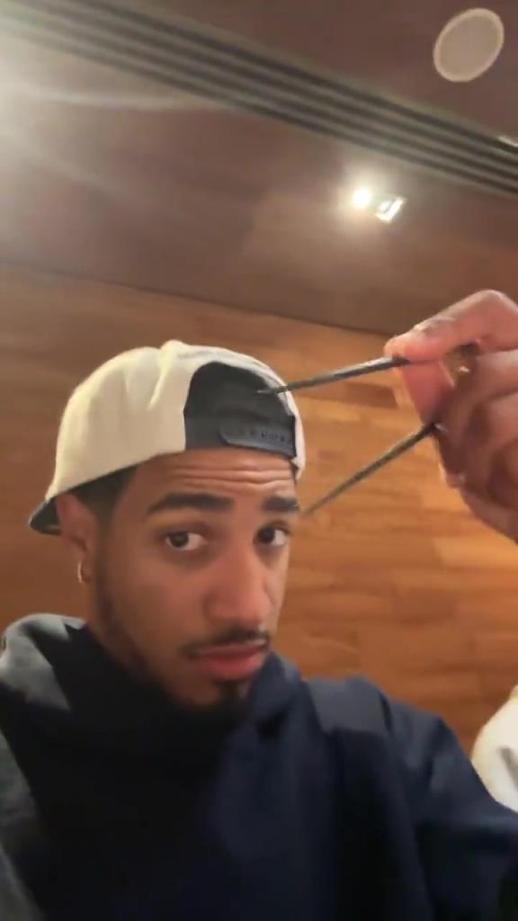 歸化歸化哈利伯頓這筷子拿的還挺標(biāo)準(zhǔn)?。?！